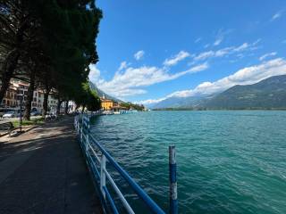Lungo lago Lovere