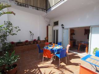 3-room flat via Antonino di Sangiuliano 7, Centro Storico, Catania