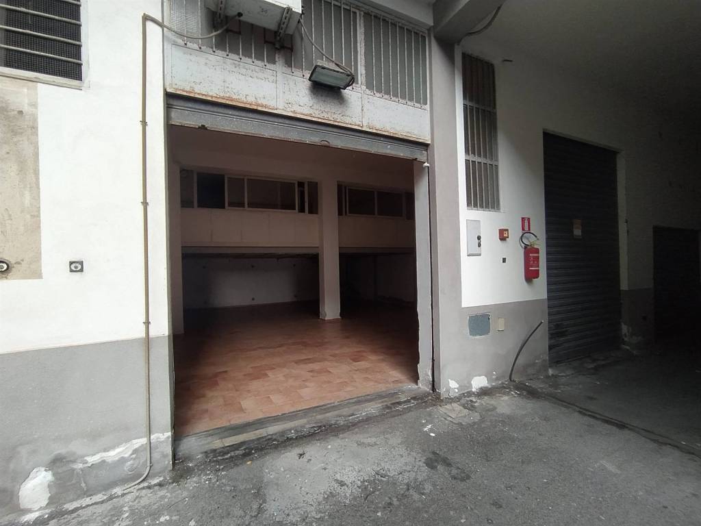 Magazzino - deposito via salvatore vigo, san giovanni, tupparello, acireale