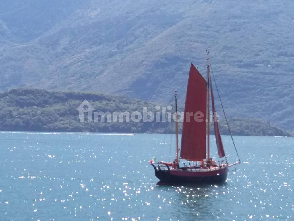 affitti lago como con piscina