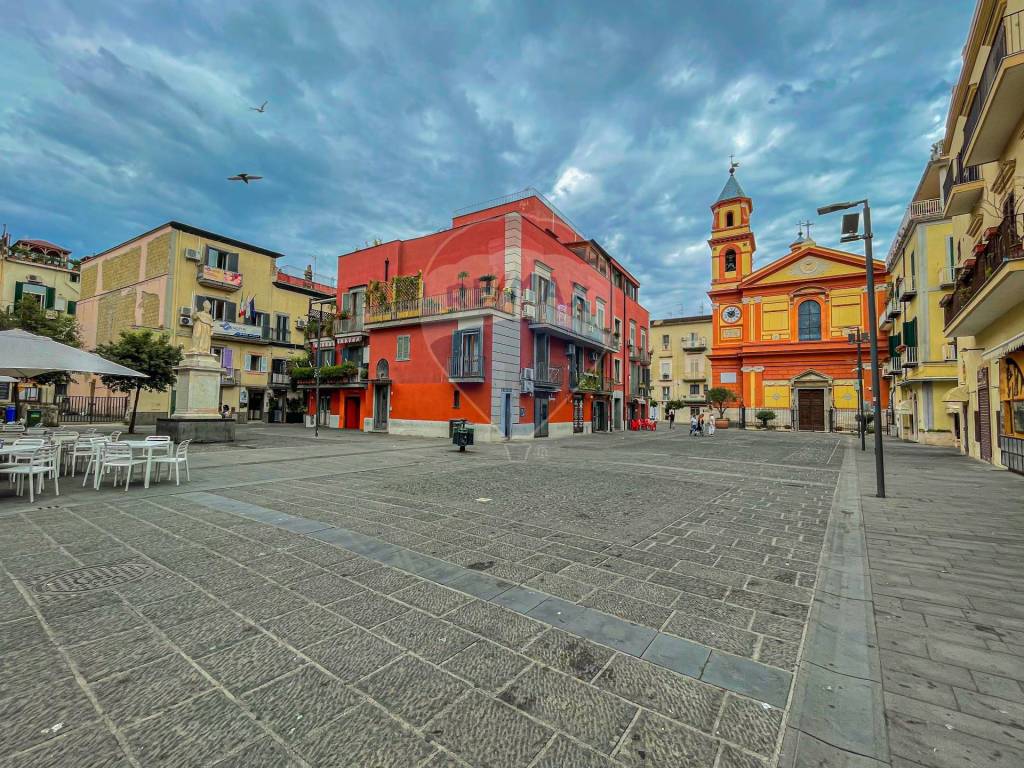 Locale commerciale corso della repubblica 124/b, porto, pozzuoli