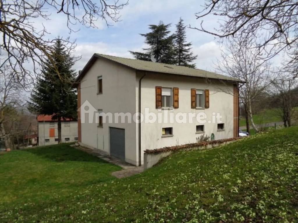 Villa unifamiliare, buono stato, 321 m², Villa Minozzo