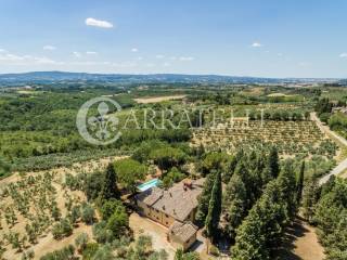 Prestigiosa villa storica con piscina e terreno ne