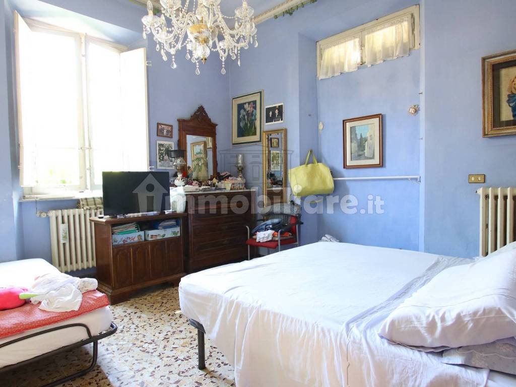 vendesi villa ristrutturata con giardino lucca IMG