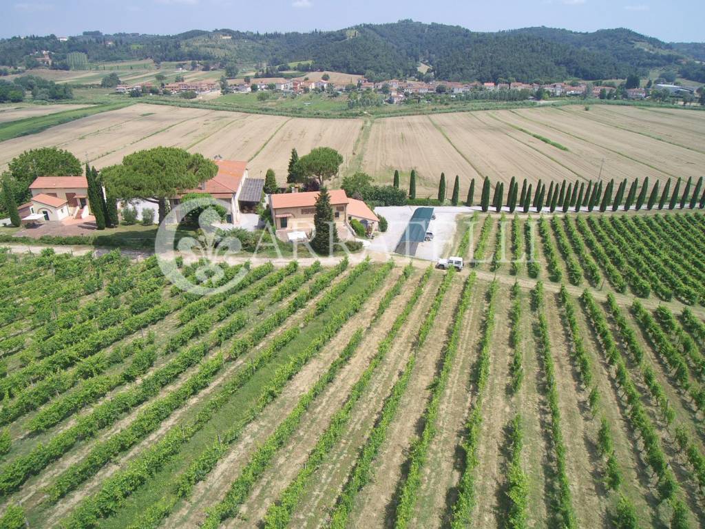 Azienda agricola con ricettività vicino Firenze