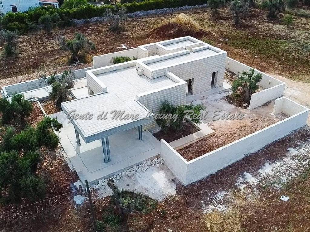 New villa for sale