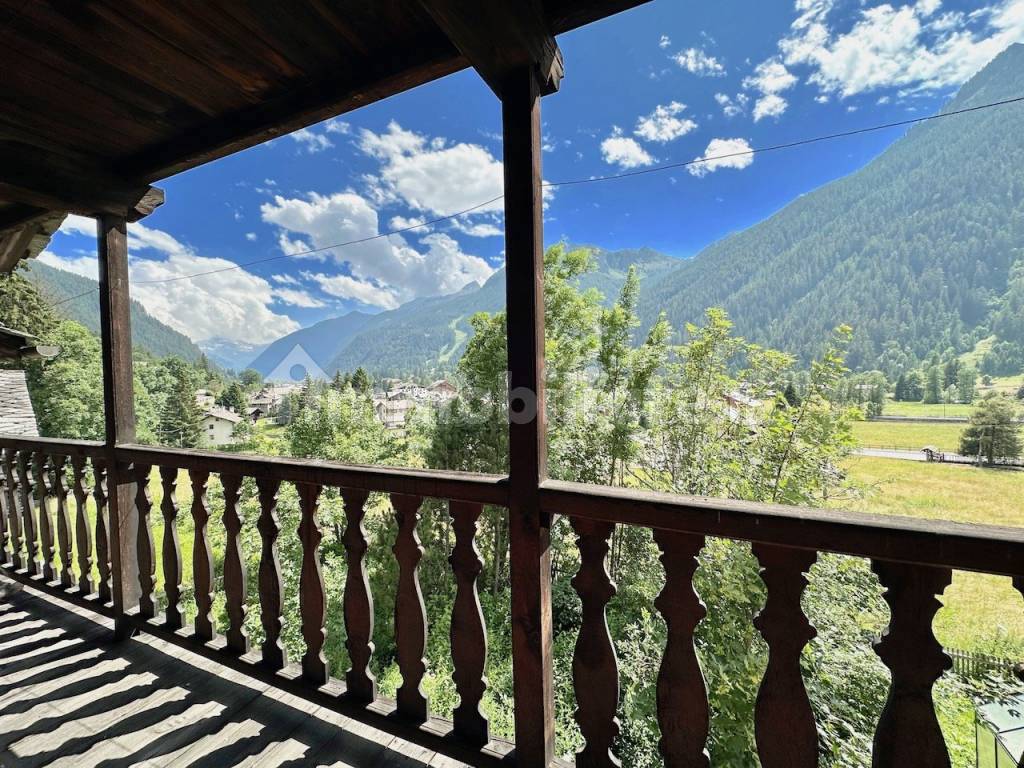 BALCONE