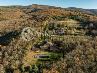 Prestigiosa villa con piscina vicina ad Arezzo