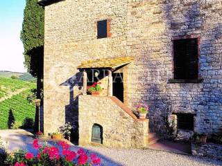 Radda in Chianti meraviglioso borgo con piscina