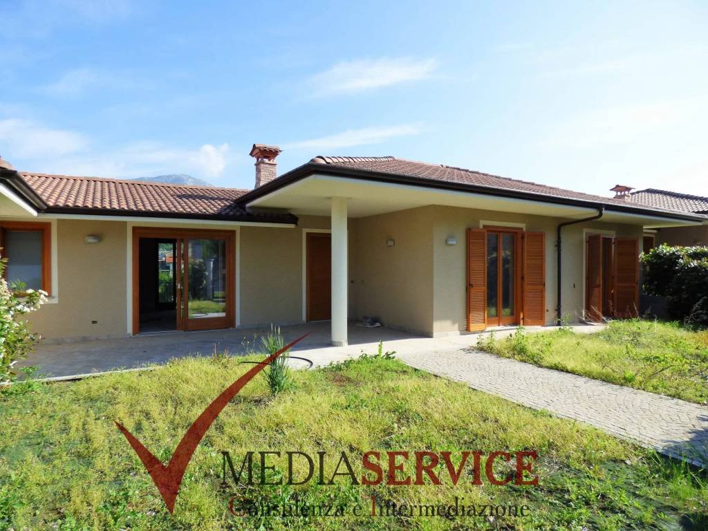 Villa a schiera via buia, centro, dronero