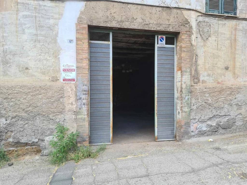 Garage - box via della galleria san c., centro, soriano nel cimino