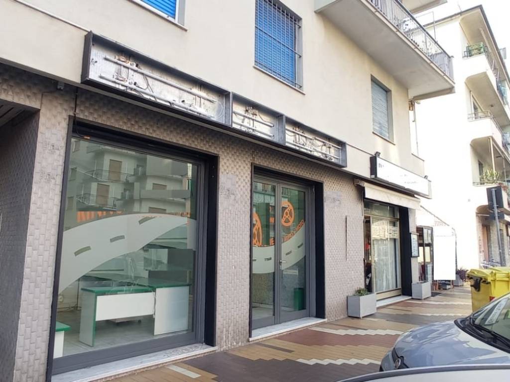 Locale commerciale via aurelia 117, centro, loano