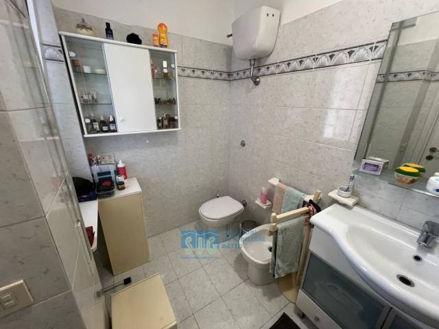 31 bagno camera (2)