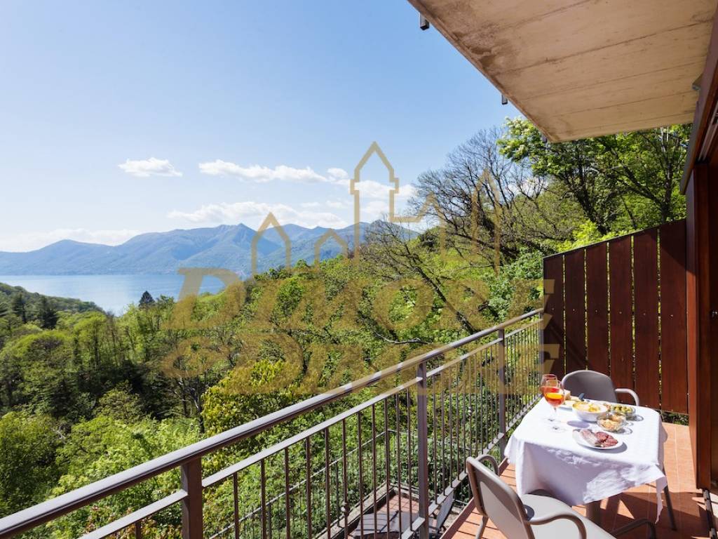 Villa Caruso balcony and view.jpg