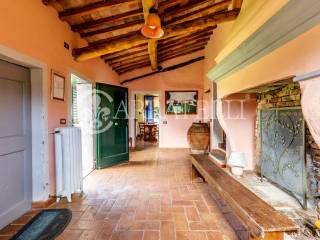 Casale in Mattoni a Siena con Piscina e Terreno, T