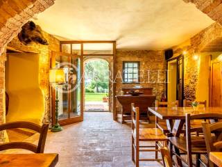 Casale in Mattoni a Siena con Piscina e Terreno, T