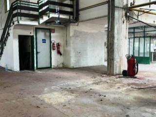 INTERNO