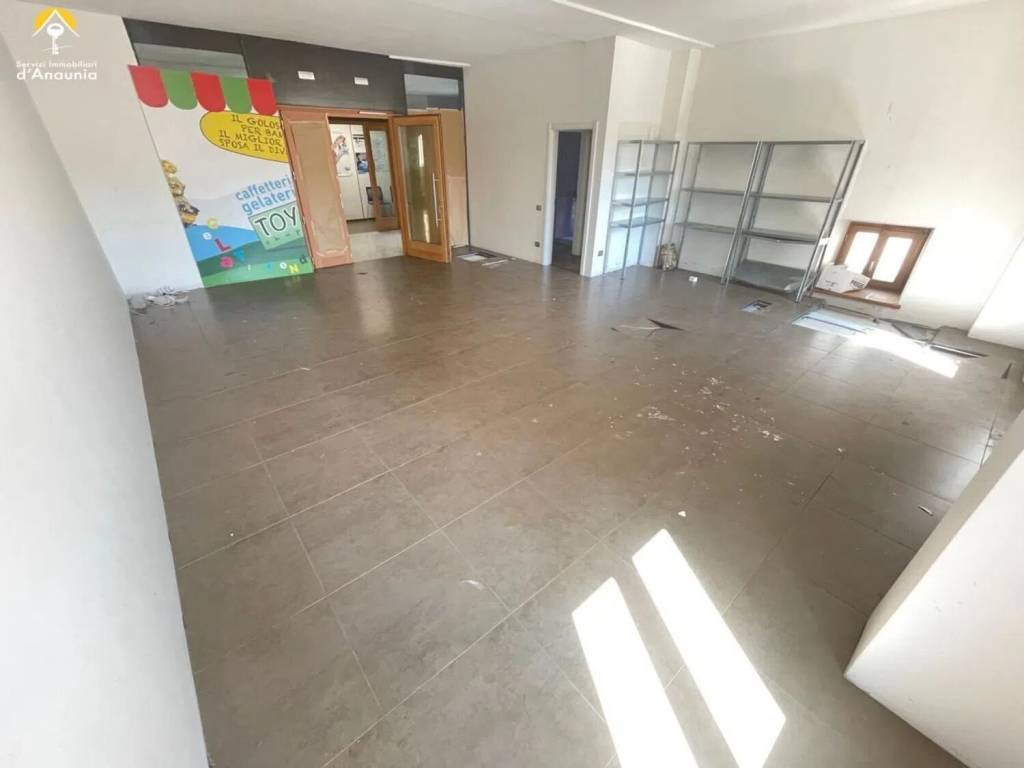 Ufficio - studio piazza granda, 48, centro, cles
