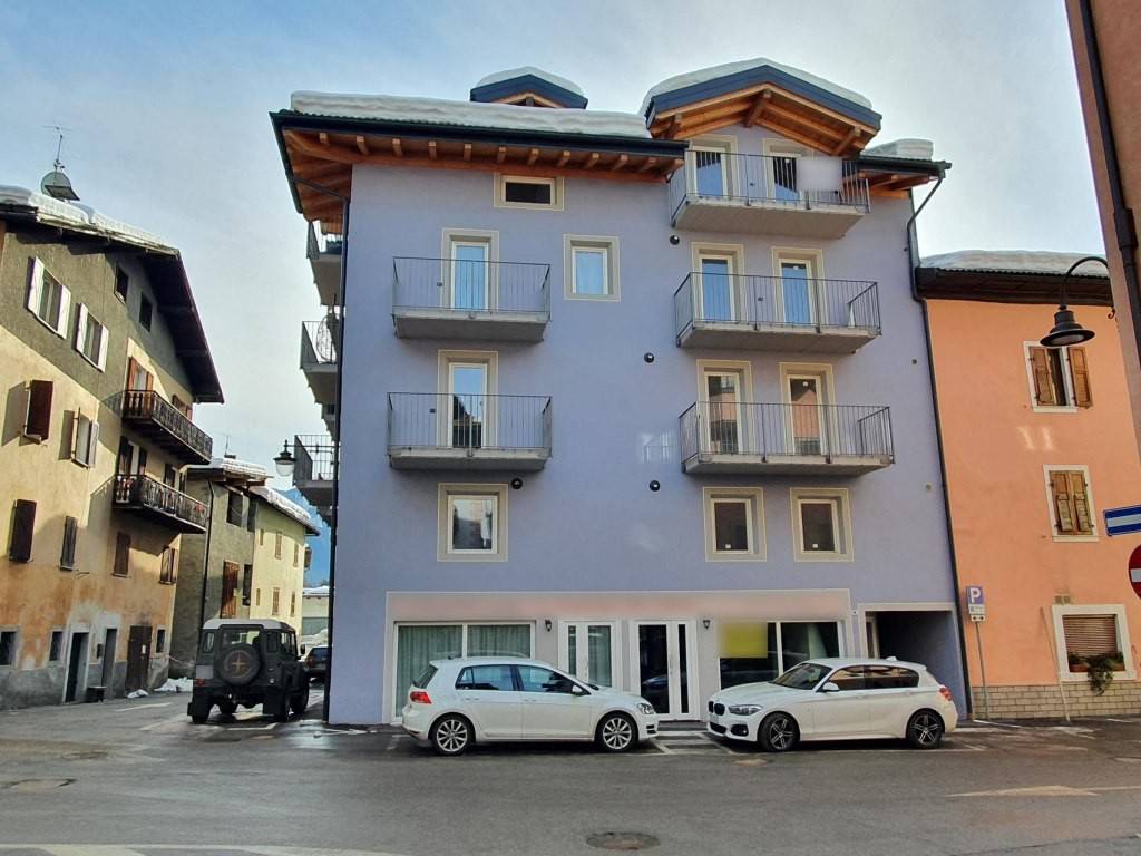 Trilocale via arc. maturi 26, centro, pinzolo