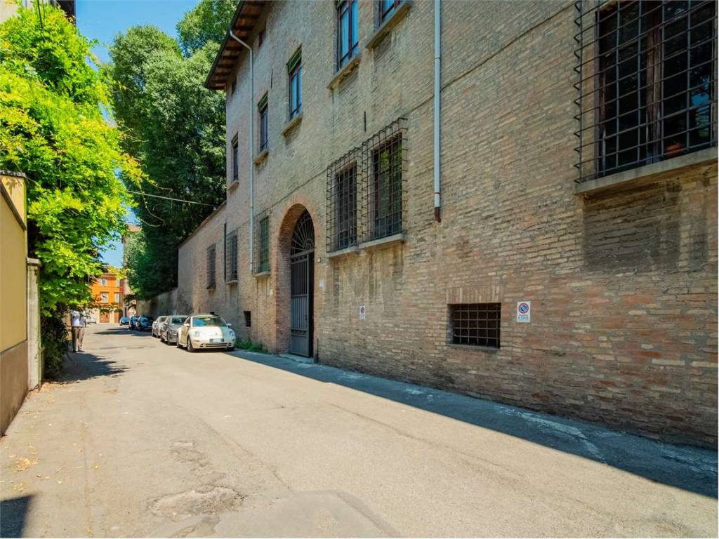 Palazzo - edificio gabbi, 5, centro storico, reggio emilia