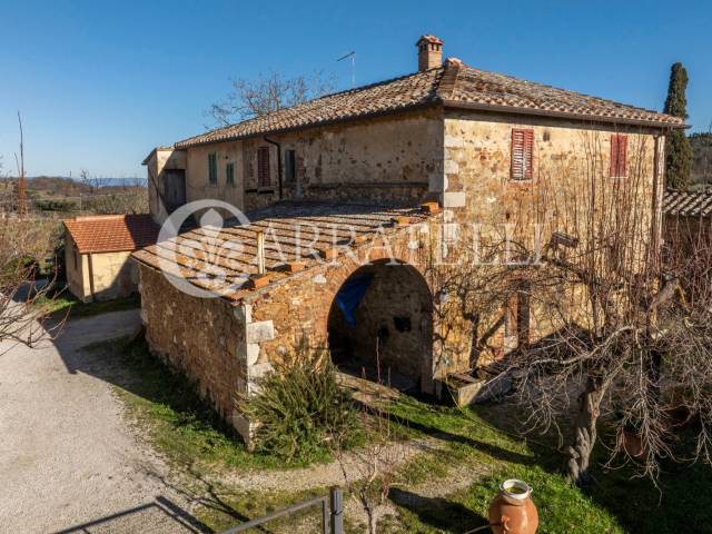 Casale panoramico nelle colline di Montefollonico