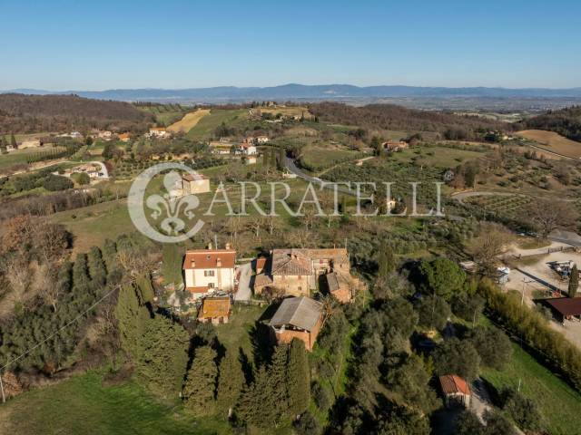 Casale panoramico nelle colline di Montefollonico