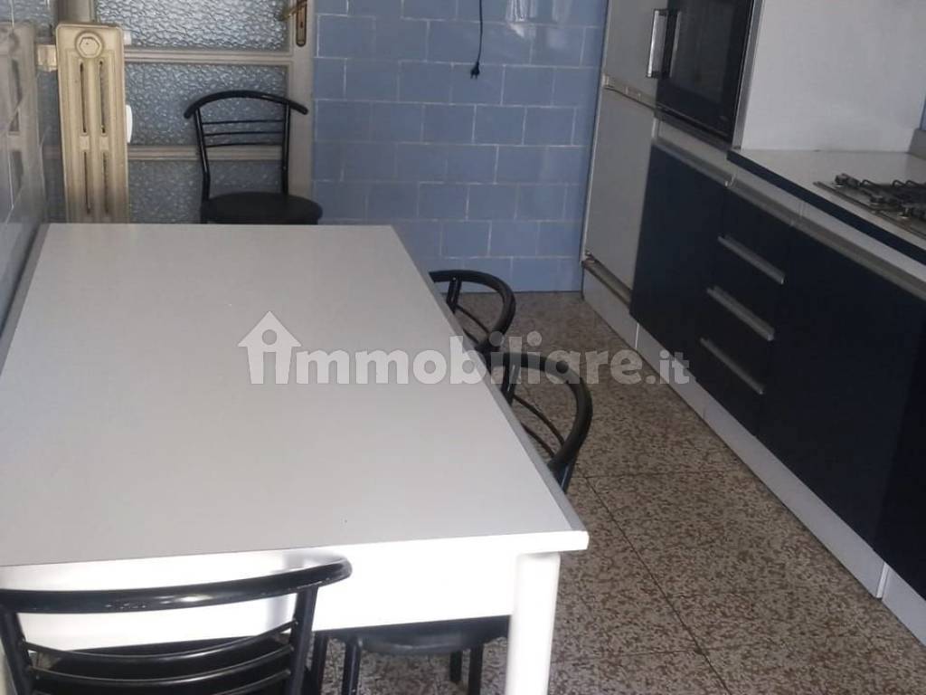 Stanza singola in Crocetta, foto 2 di 9