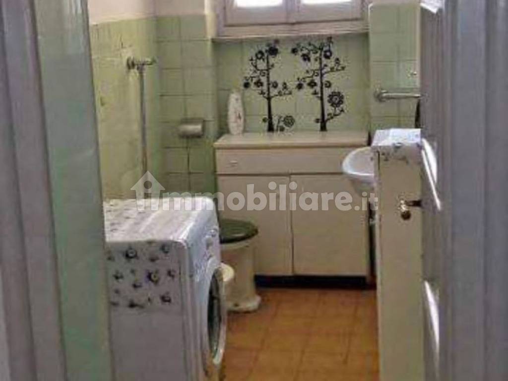 Stanza singola in Crocetta, foto 8 di 9