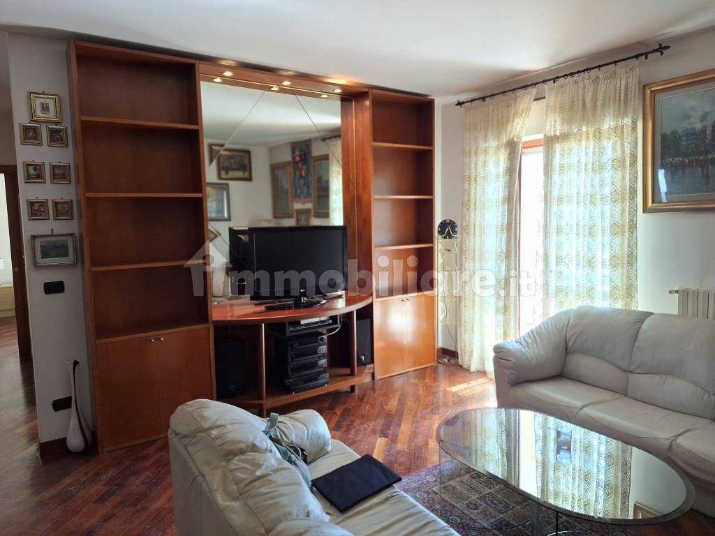 Salone