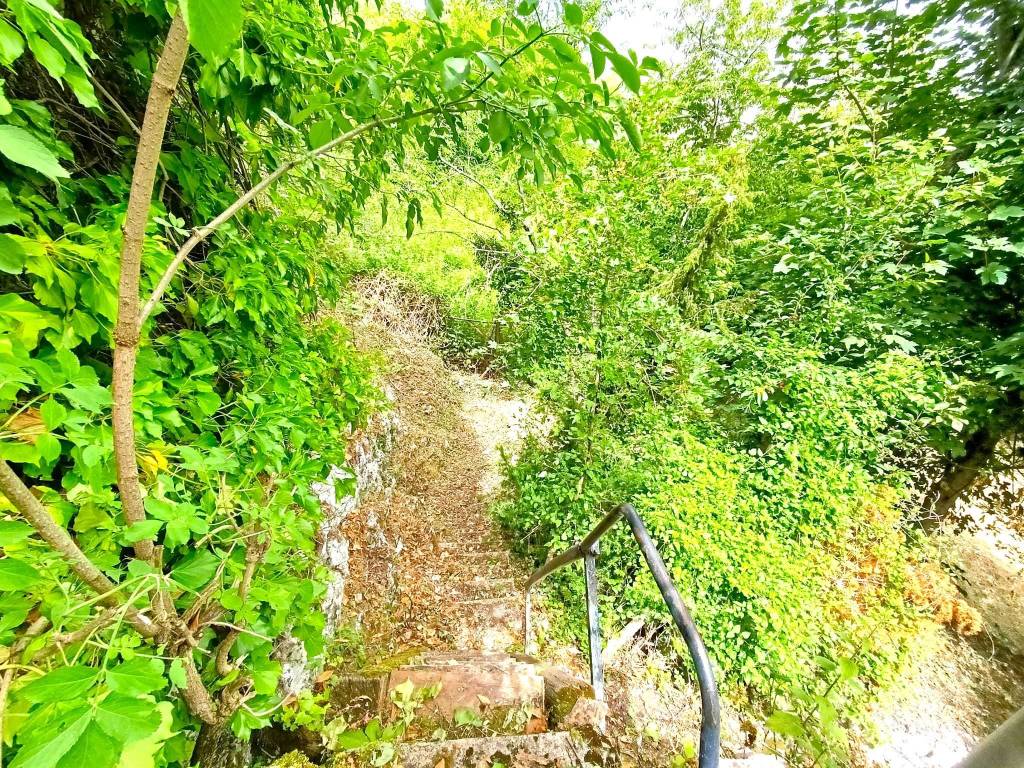 15 Ortona dei Marsi casa indipendente  giardino