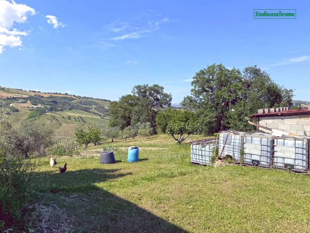 Terreno non edificabile sp18, 23, colle santa maria varano, teramo