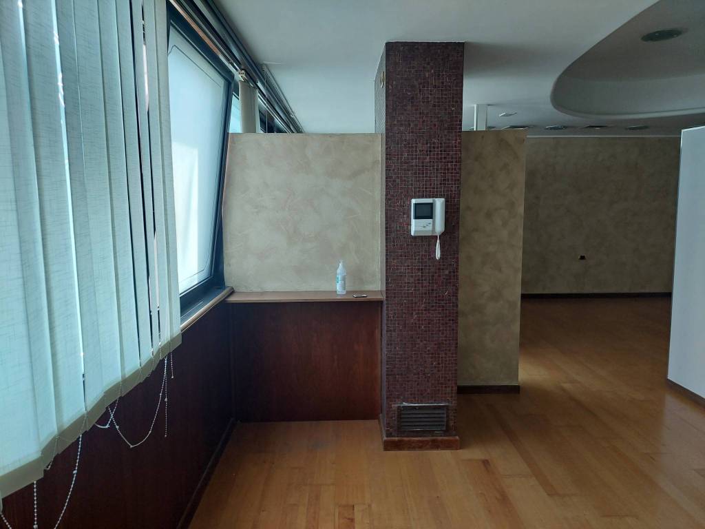 Ufficio - studio corso alessandro manzoni 48, trani