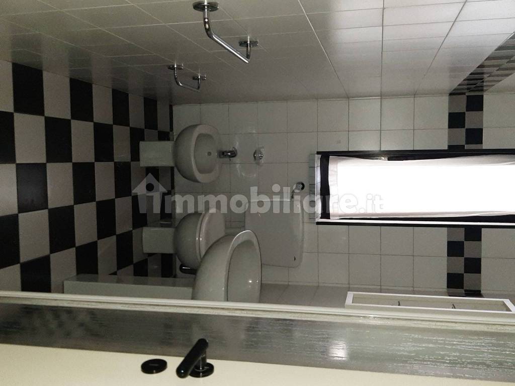 8 -BAGNO