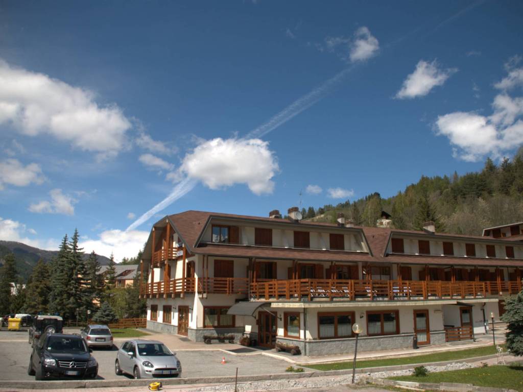Esterno_Estate_2.jpg