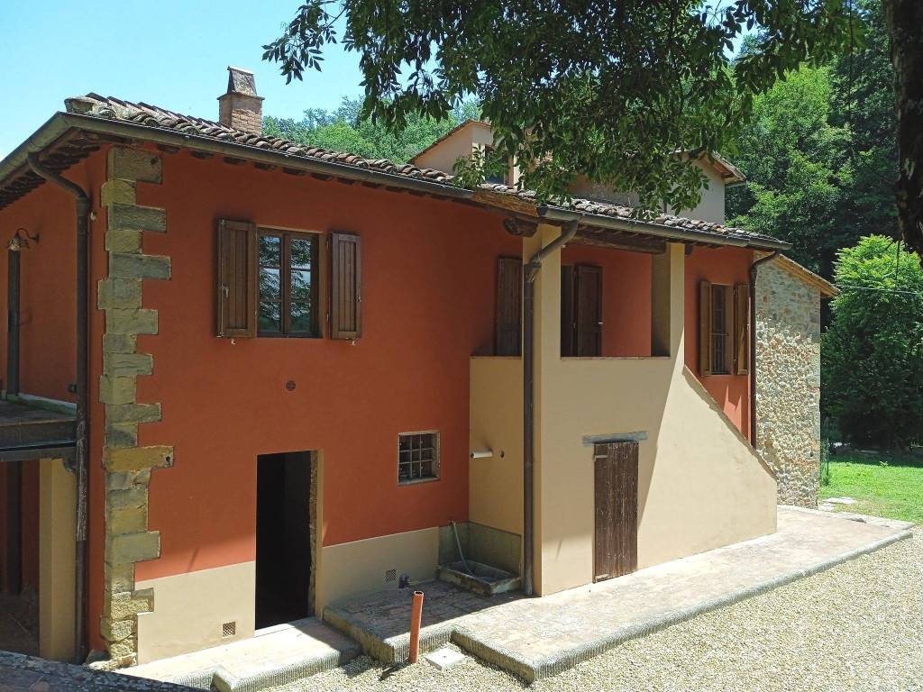 Casa colonica frazione montemarciano 55, terranuova bracciolini