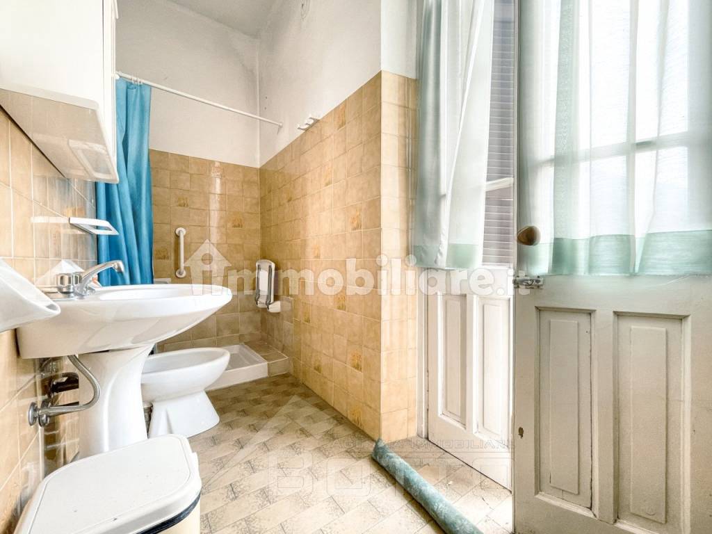 palazzina vendita crusinallo bagno3 wmk 0