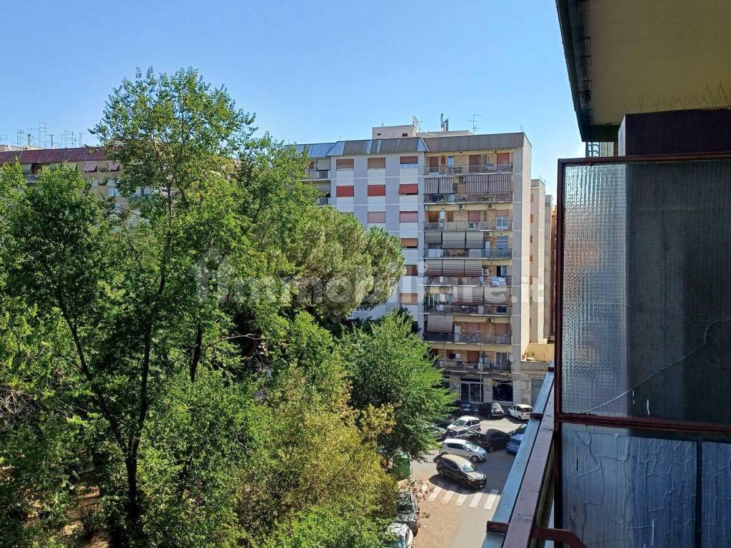 Vendita Appartamento Roma. Trilocale in via Sant'Angelo dei Lombardi 19