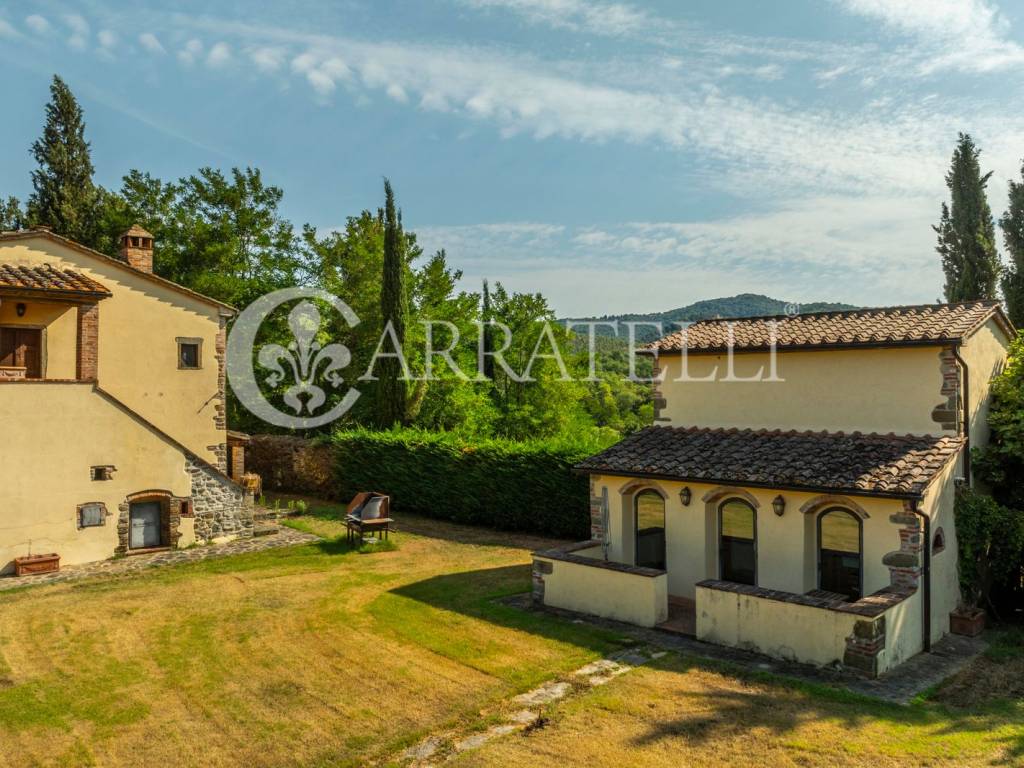 Casale con piscina e dépendance a Civitella