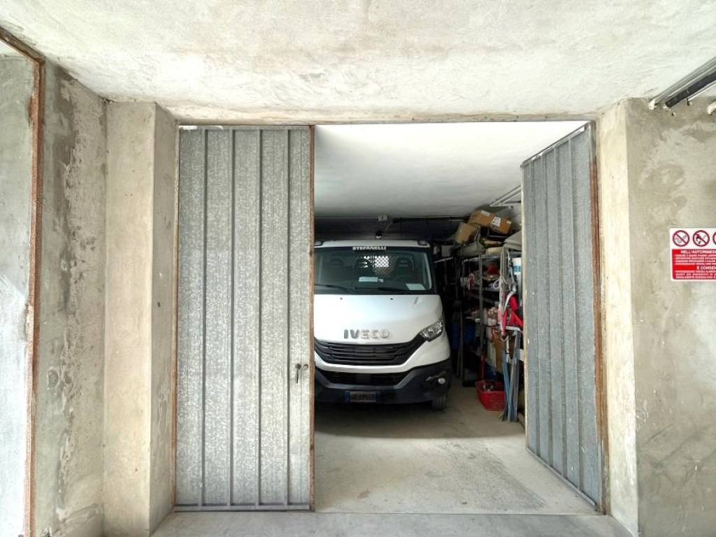 Garage - box viale cristoforo colombo 348, sottomarina, chioggia