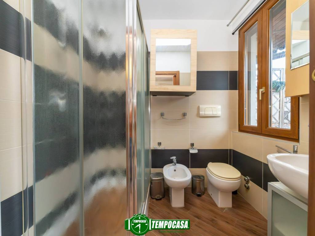 BAGNO CON BOX DOCCIA