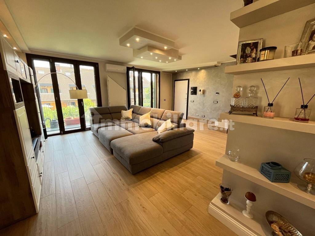 Salone