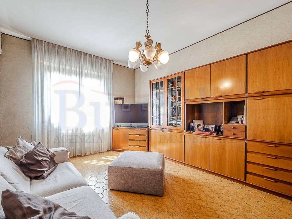 Salone