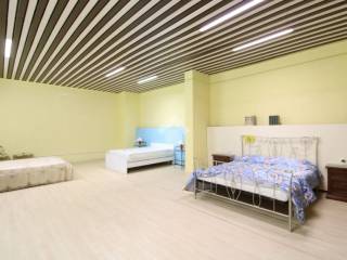 MAGAZZINO ATTUALMENTE SHOW ROOM DI MOBILI