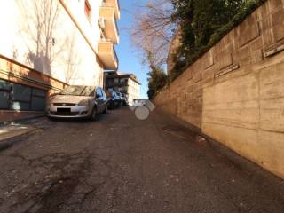 MAGAZZINO ATTUALMENTE SHOW ROOM DI MOBILI