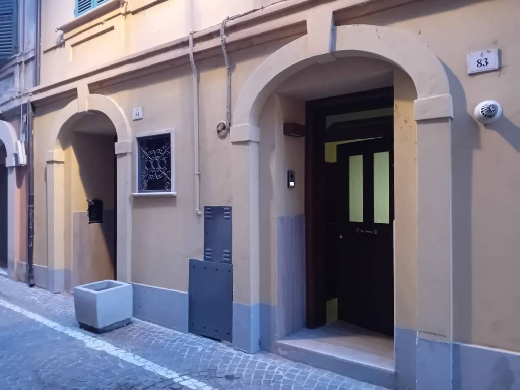 Ufficio - studio via gabriele d'annunzio 83, centro, teramo