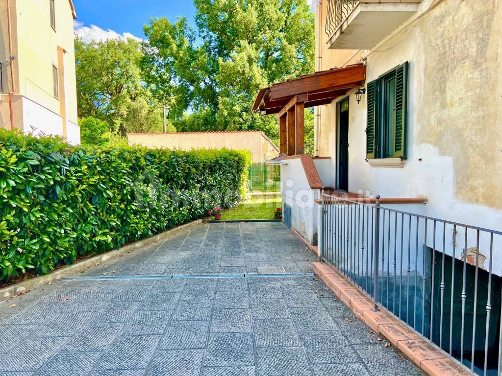 Vendita Appartamento Arezzo Trilocale In Via Di Montione 38 Buono vendita-appartamento-arezzo-trilocale-in-via-di-montione-38-buono