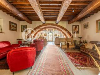 Scansano Villa d'epoca con piscina e 6 ha terreno