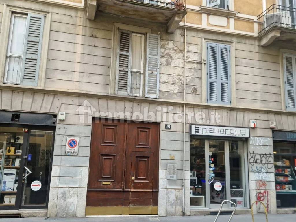 Affitto Appartamento Milano. Monolocale in via San Calocero 29. Buono