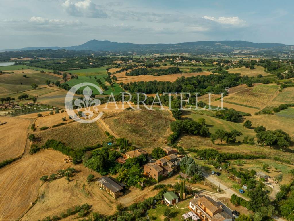 Porzione di casale da ristrutturare