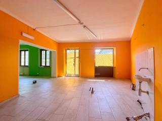 Loc. commerciale - Str. Cavallotta